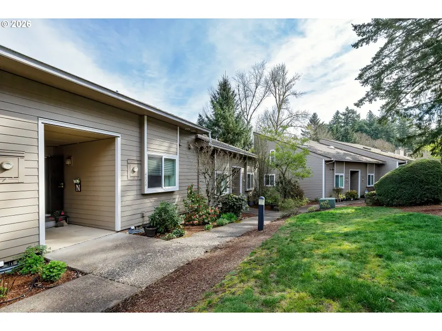 4628 SW Comus Pl, Portland, OR 97219 - #2