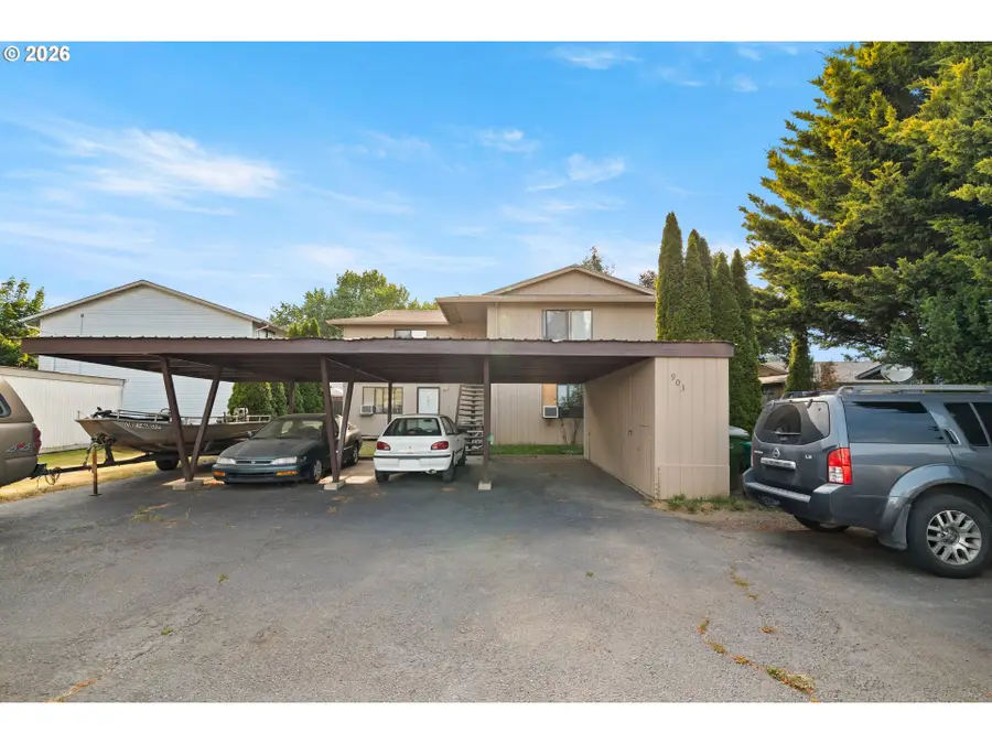 903 W Charles St, Newberg, OR 97132 - #2