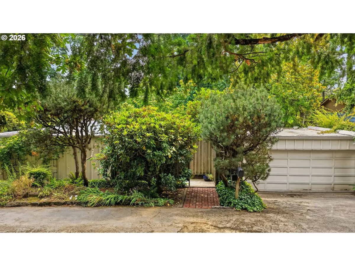 834 SW Westwood Dr, Portland, OR 97239 - #1