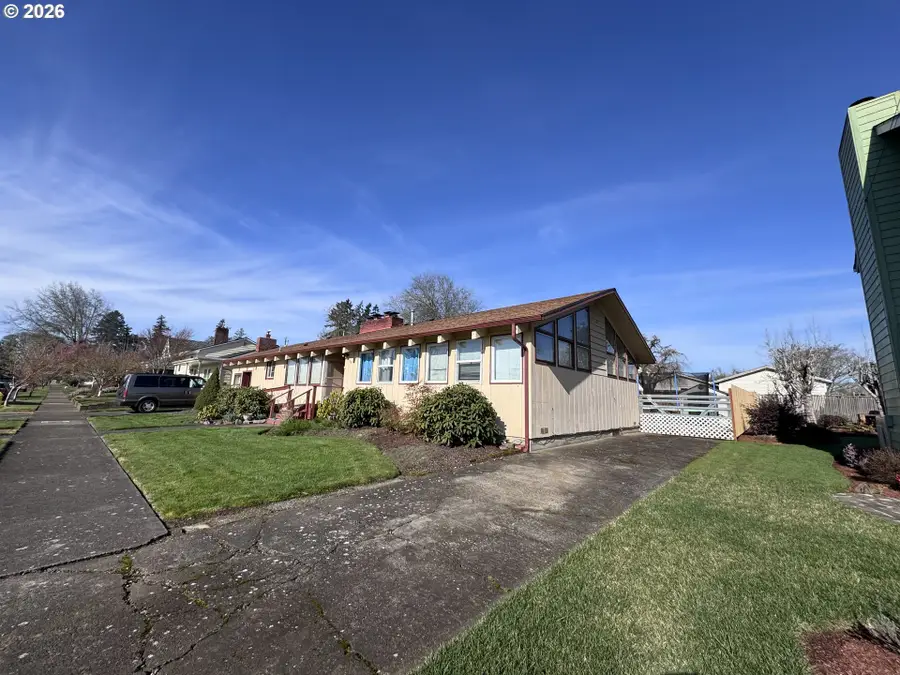 1325 8th Ave Sw, Albany, OR 97321 - #3