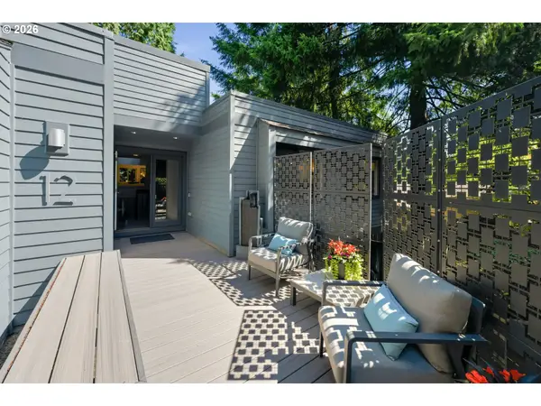 12 Partridge Ln, LakeOswego, OR 97035