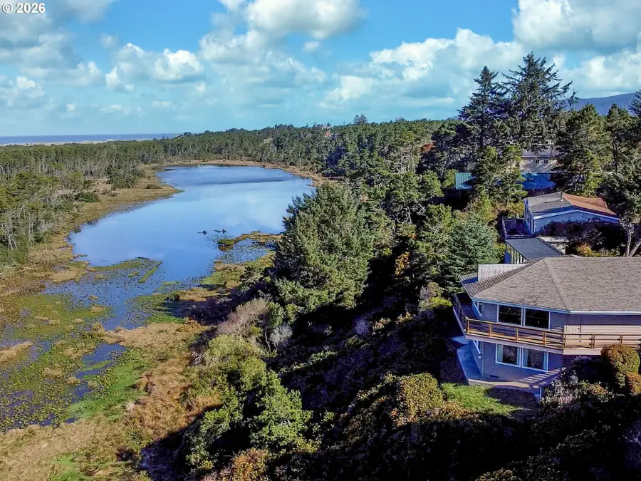 87784 Terrace View Dr, Florence, OR 97439 - #3