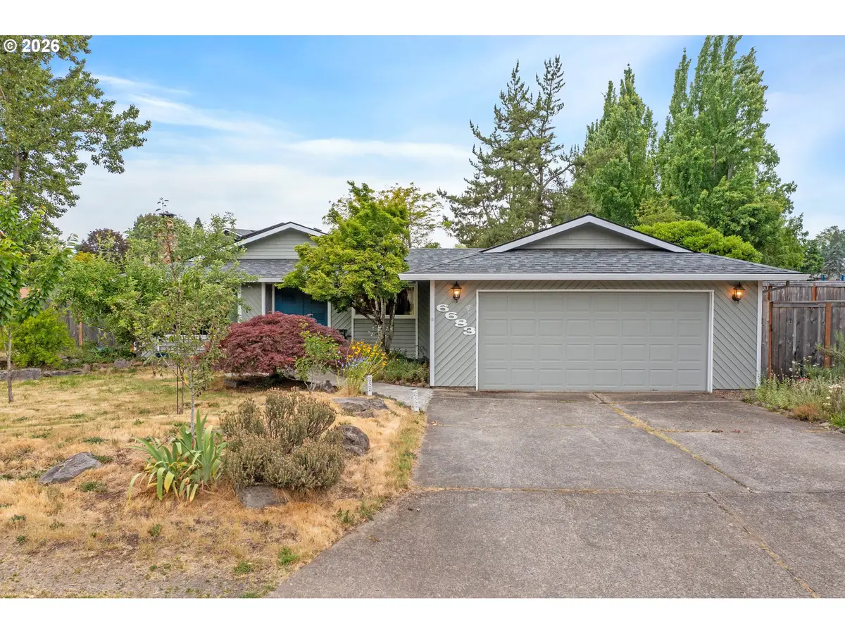 6683 SE Clackamas Rd, Milwaukie, OR 97267 - #1