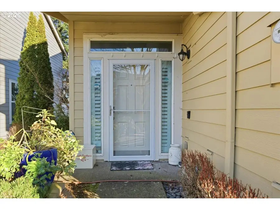 21601 NE Willow Glen Rd, Fairview, OR 97024 - Image #2