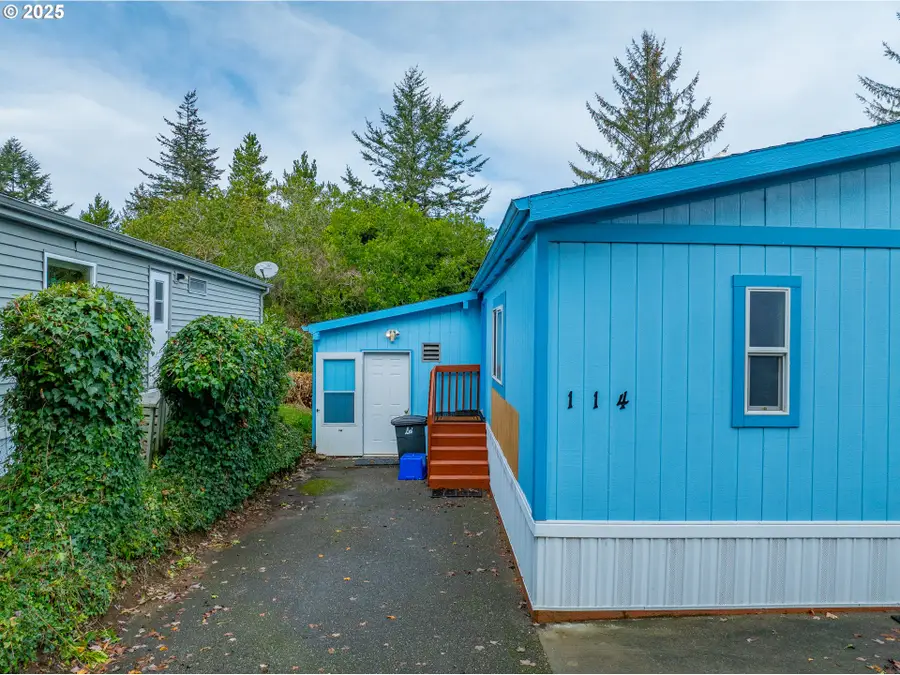 114 Marino Dr, Coos Bay, OR 97420 - Image #3