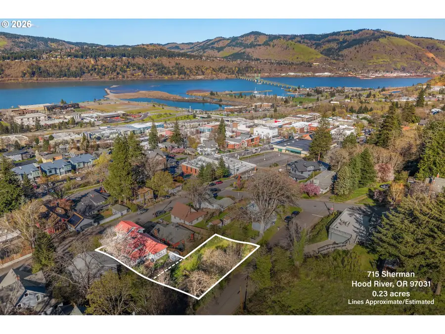 715 Sherman Ave, Hood River, OR 97031 - #2