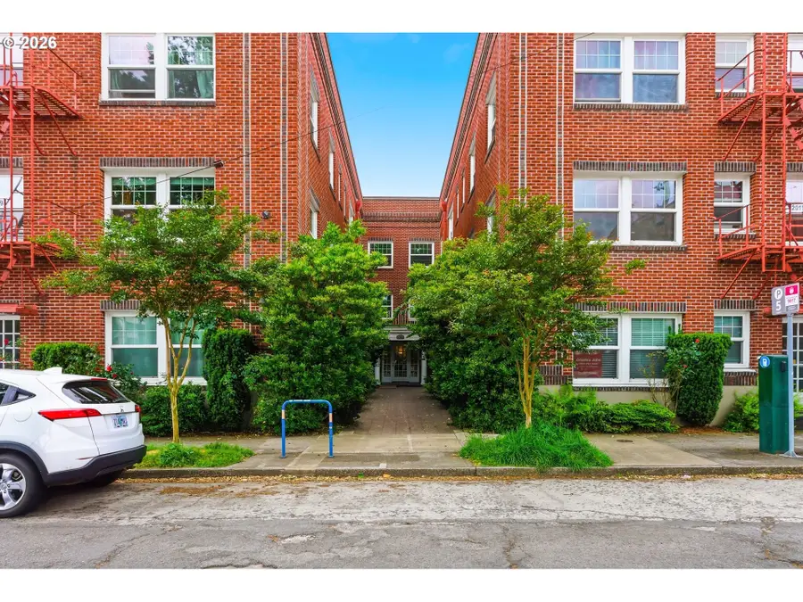 1509 NE 10th Ave #304, Portland, OR 97232 - #2