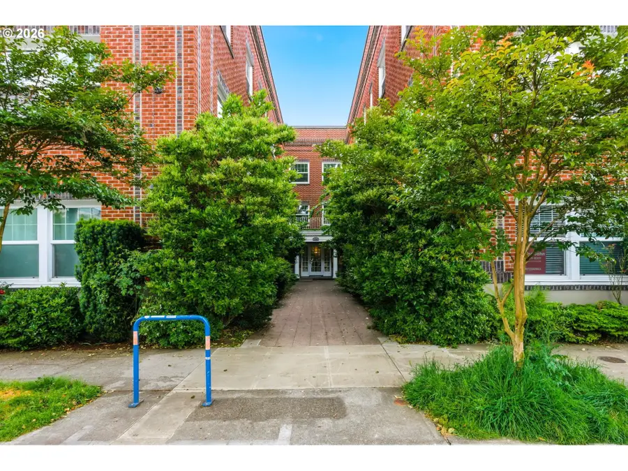 1509 NE 10th Ave #304, Portland, OR 97232 - #3