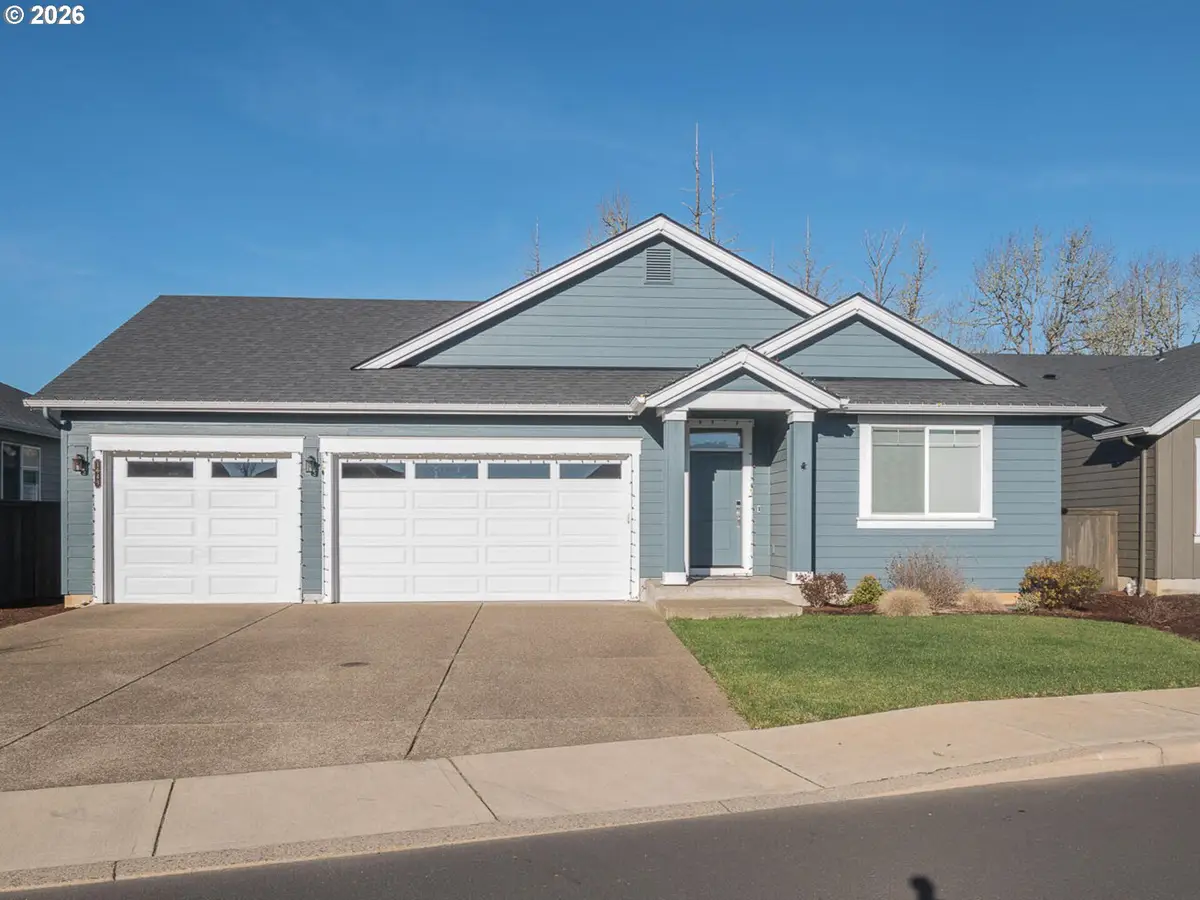 1643 N Broadway St, Estacada, OR 97023 - Image #1