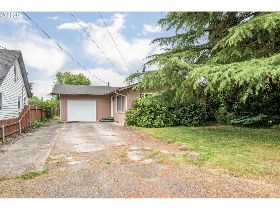 3257 Pine St, Longview, WA 98632 - #2