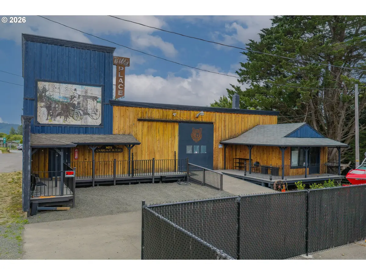 203 N Birch St, Coquille, OR 97423 - #1