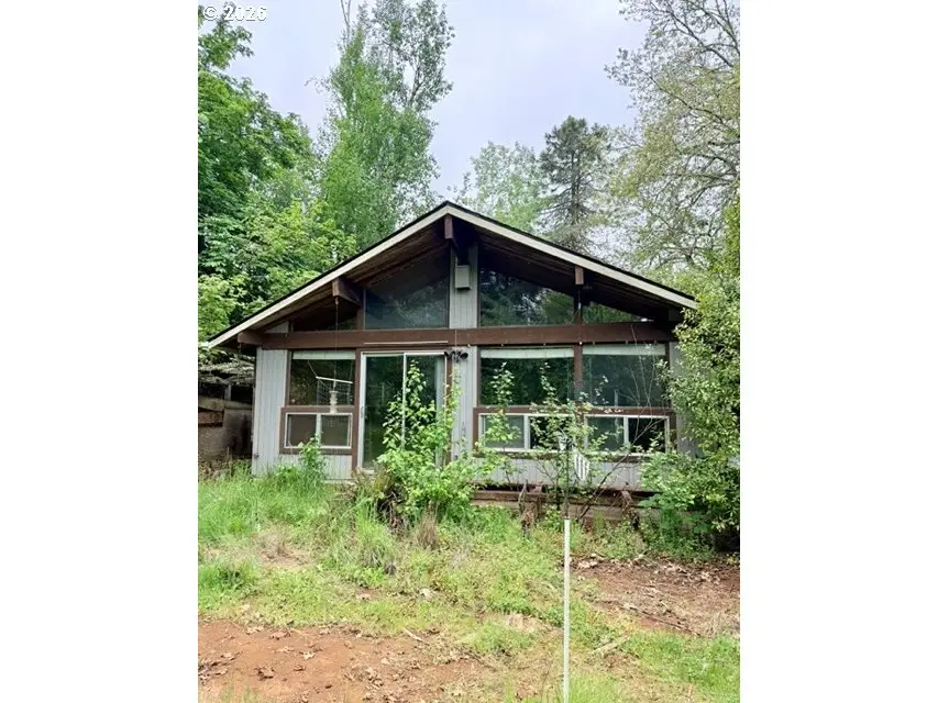 32424 Camas Swale Rd, Creswell, OR 97426 - #1