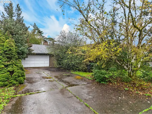 17700 Arbor Ln, LakeOswego, OR 97035