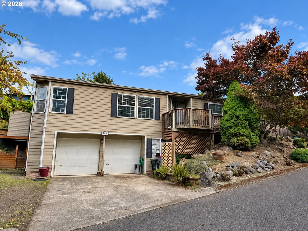 242 Canyon View Dr, Lafayette, OR 97127 - #1