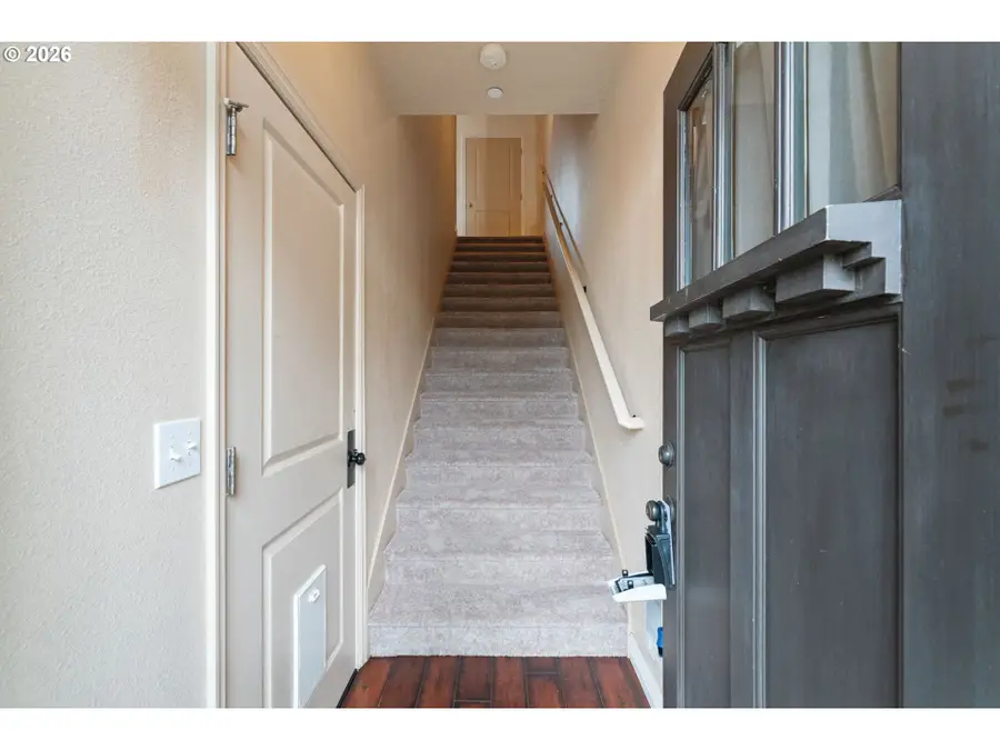 10909 NE 8th Cir, Vancouver, WA 98664 - Image #2