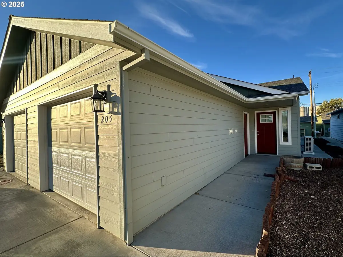 205/207 W Nesbitt St, Goldendale, WA 98620 - Image #1