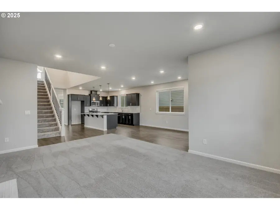 6443 SE 22nd St, Gresham, OR 97080 - Image #3