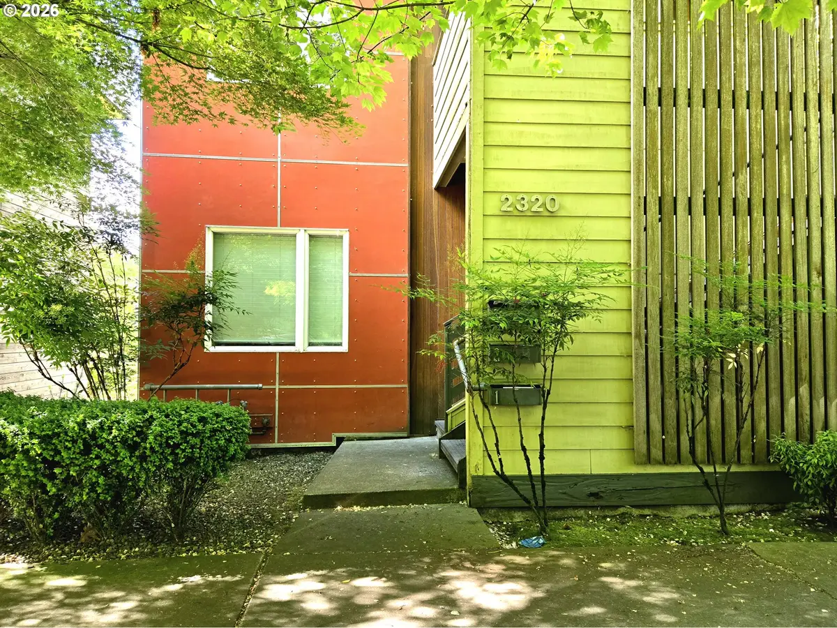 2320 SE Morrison St, Portland, OR 97214 - #1