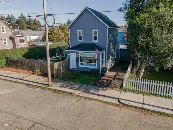 1541 Union, NorthBend, OR 97459