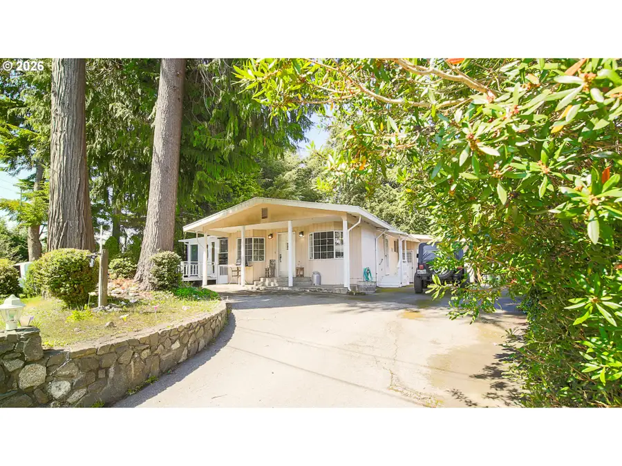 63513 Shore Edge Dr, Charleston, OR 97420 - #2