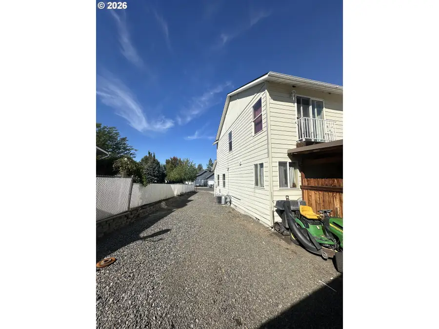 2002 Scorpio Dr, La Grande, OR 97850 - #2