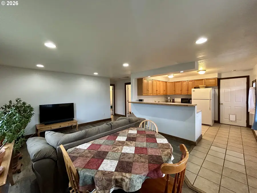 400 D St, Dallesport, WA 98617 - #2