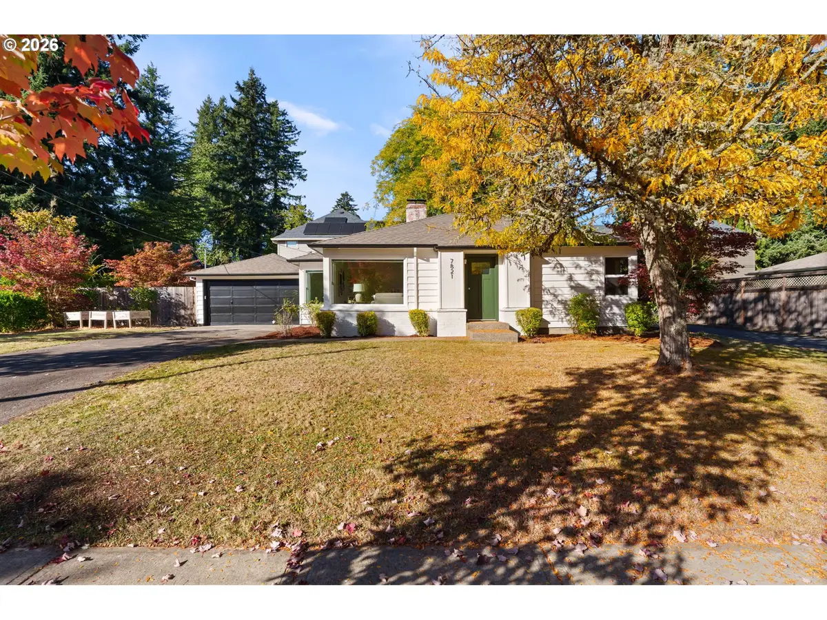 7821 SW Greenwood Dr, Portland, OR 97223 - #1