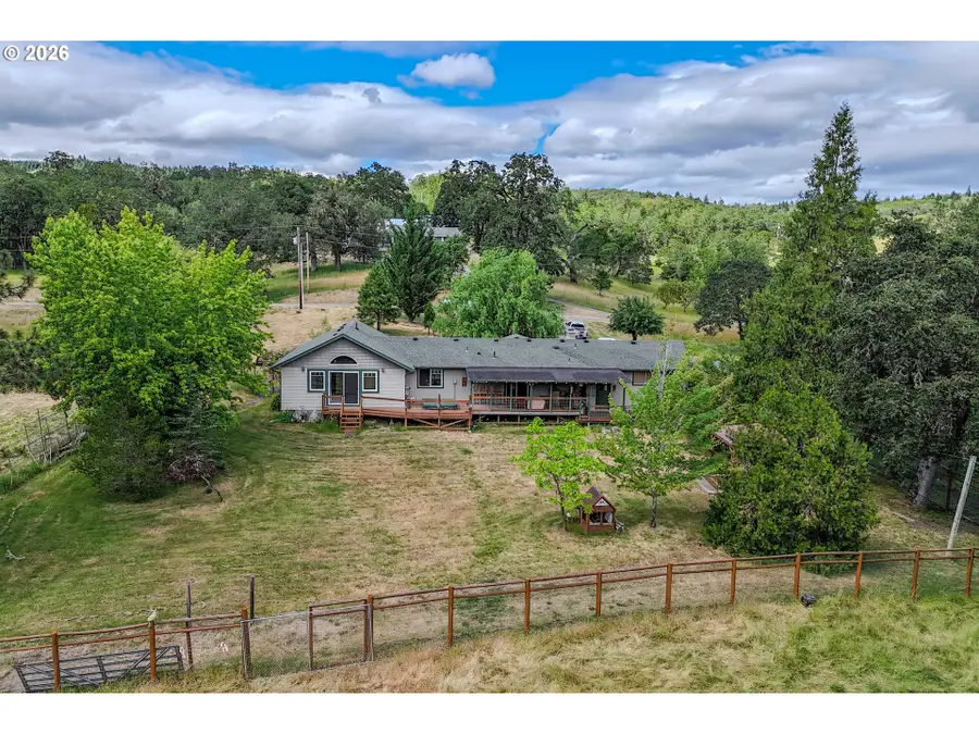 686 Murdock Dr, Oakland, OR 97462 - #2