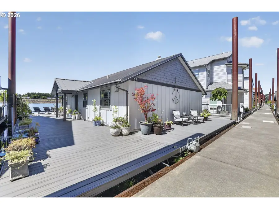 2630 N Hayden Island Dr #17, Portland, OR 97217 - #2