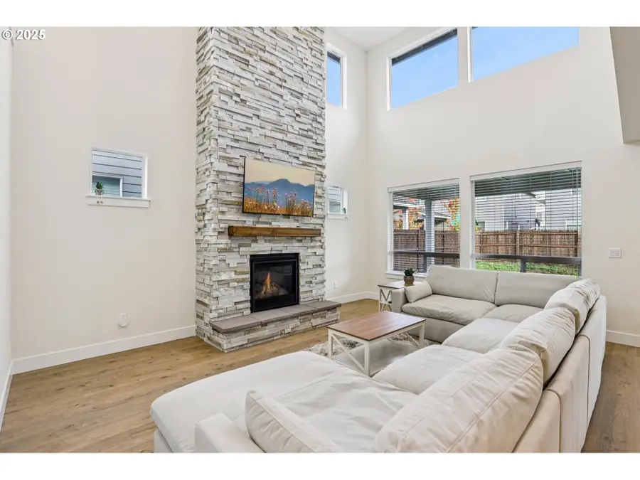 714 SE 37th St, Battle Ground, WA 98604 - Image #2