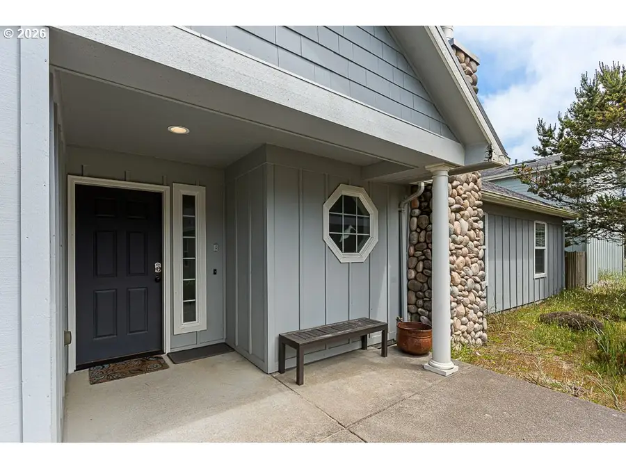 5703 Four Sisters Ln, Pacific City, OR 97135 - #3