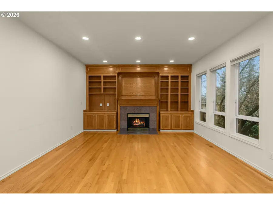 1323 NW Mayfield Rd, Portland, OR 97229 - Image #3