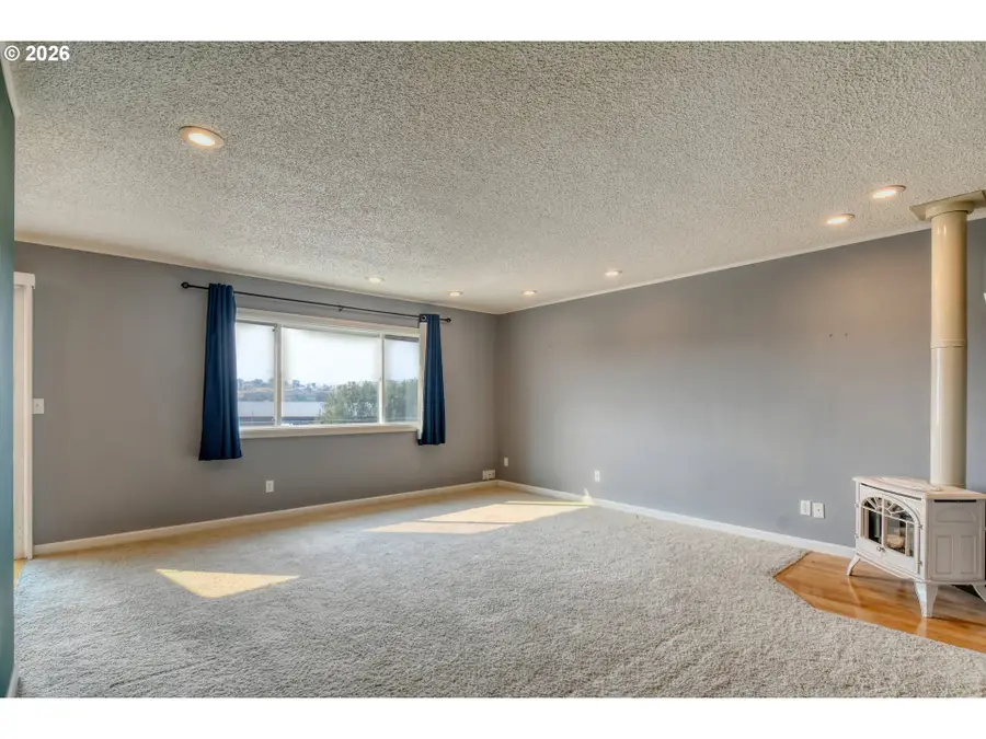 1900 NW Carden Ave #16, Pendleton, OR 97801 - #3