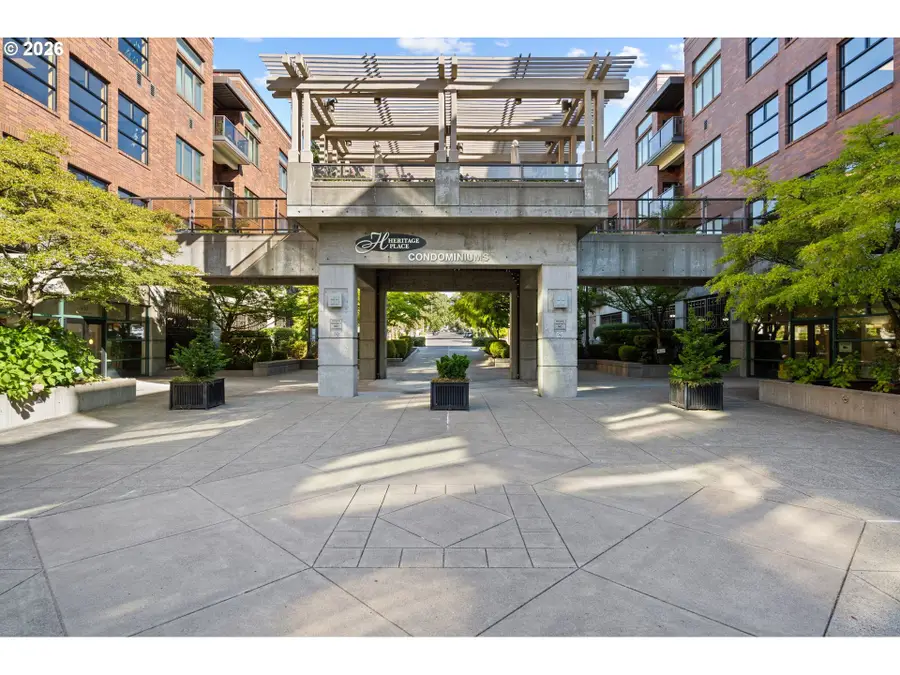 400 W 8th St #236, Vancouver, WA 98660 - #3