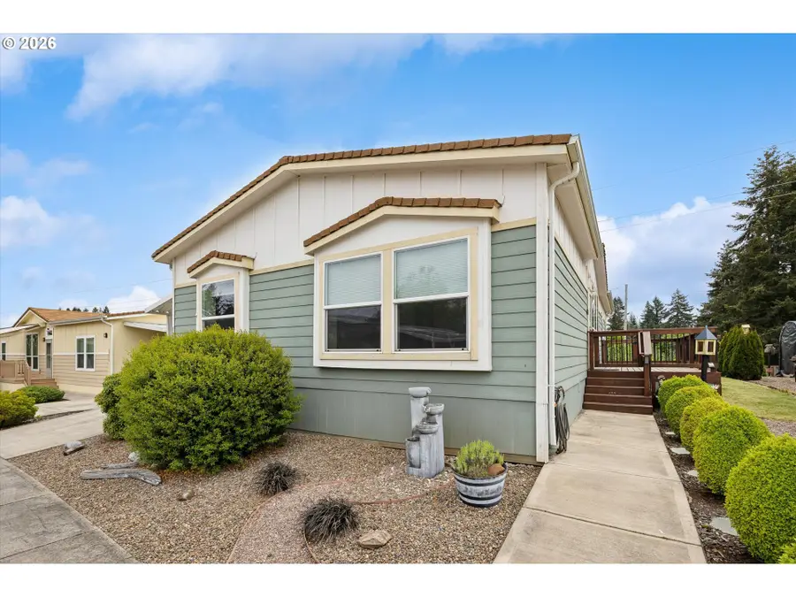 18260 S Theresa Ln, Northwest Clackamas, OR 97045 - #2