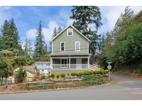 492 SE 3rd St, Toledo, OR 97391