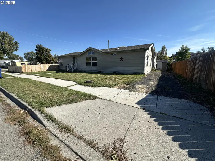 1680 Plum St, Baker City, OR 97814 - #2