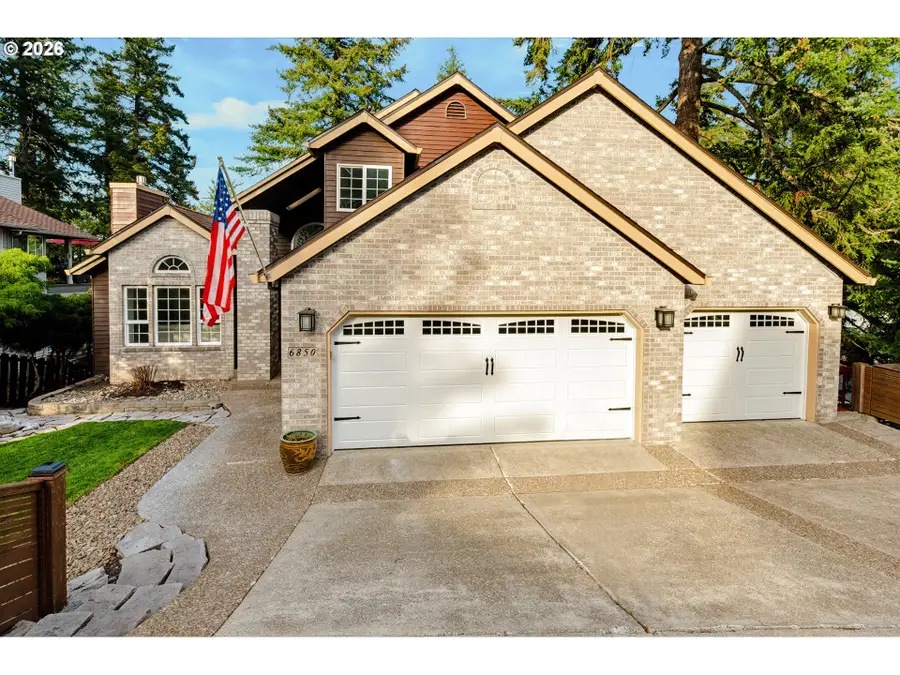6850 Apollo Rd, Northwest Clackamas, OR 97068 - #2