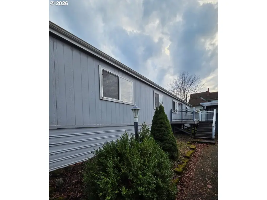 115 NE Eighth St, Oakland, OR 97462 - Image #2