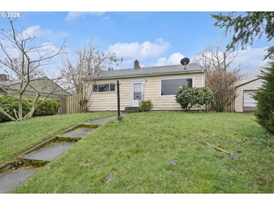 8222 NE Webster St, Portland, OR 97220 - Image #3