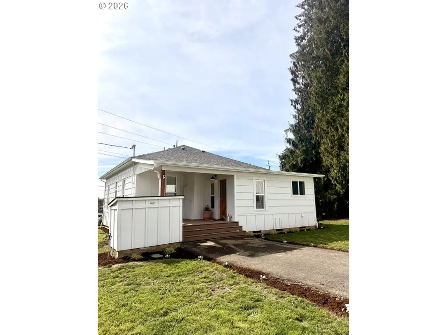 21811 Cole Ln, Aurora, OR 97002 - #3