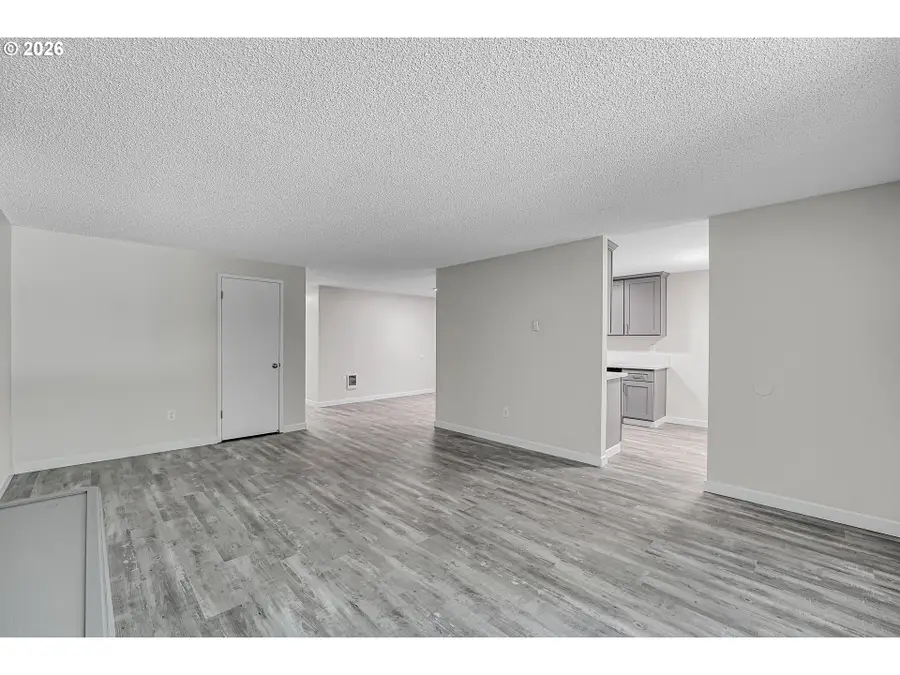 1829 NE 23rd Ct, Hillsboro, OR 97124 - #3