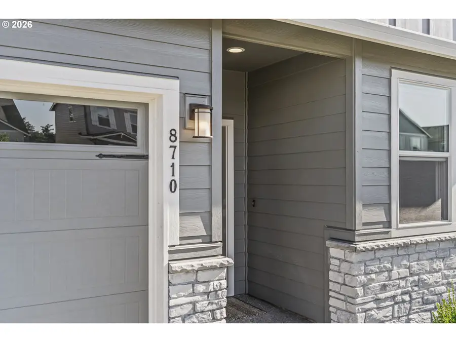 8710 N 1st St, Ridgefield, WA 98642 - #2