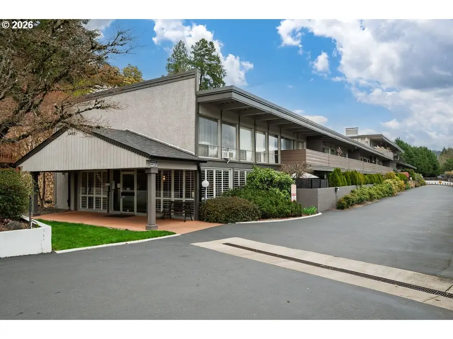 4460 SW Scholls Ferry Rd #6A, Portland, OR 97225 - #2