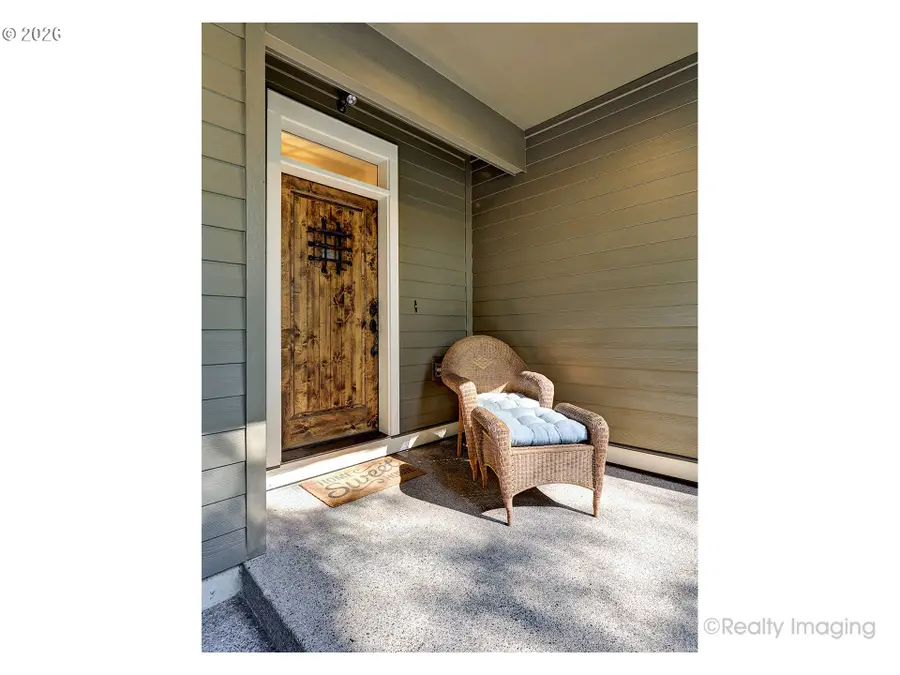 4403 Oakridge Rd, Lake Oswego, OR 97035 - #2
