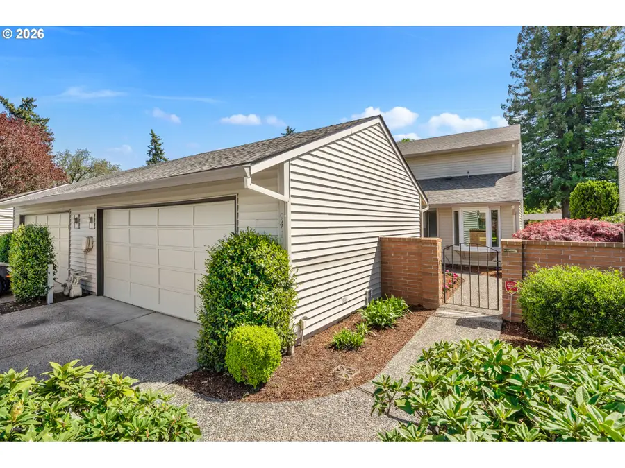 9430 SW Lakeside Dr, Tigard, OR 97224 - #3