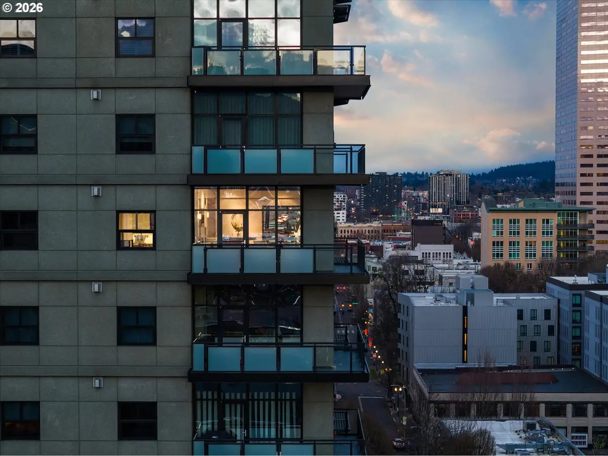 1025 NW Couch St #1114, Portland, OR 97209 - #1