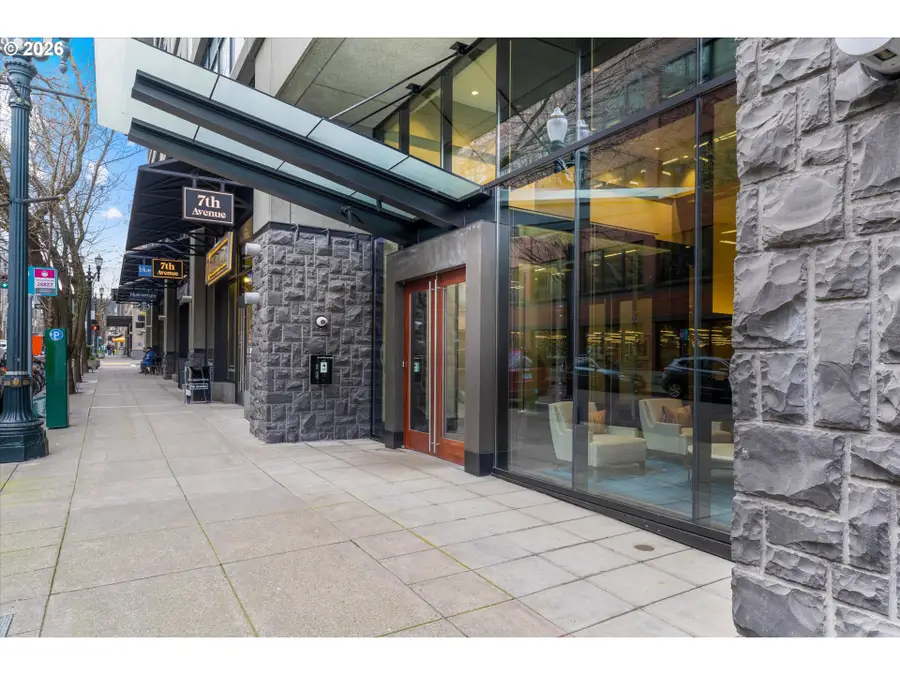 1025 NW Couch St #1114, Portland, OR 97209 - #3