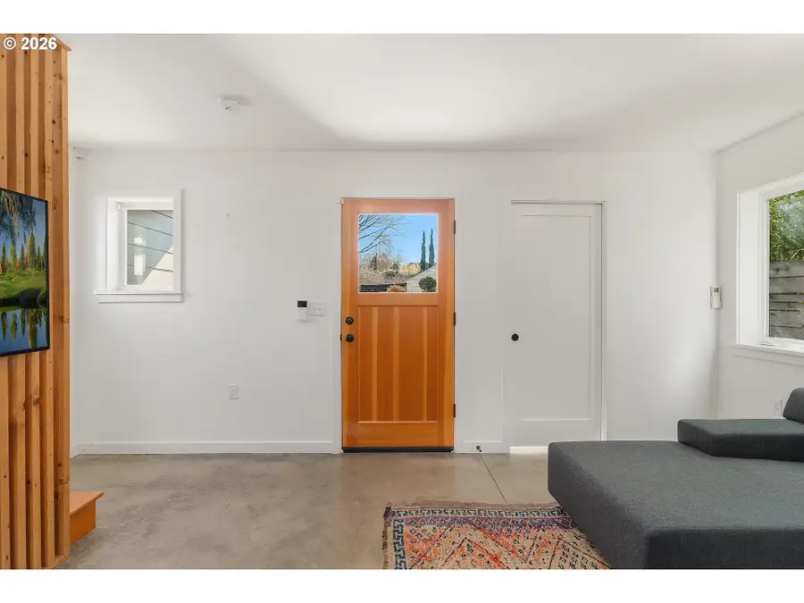 3813 NE Going St, Portland, OR 97211 - Image #2