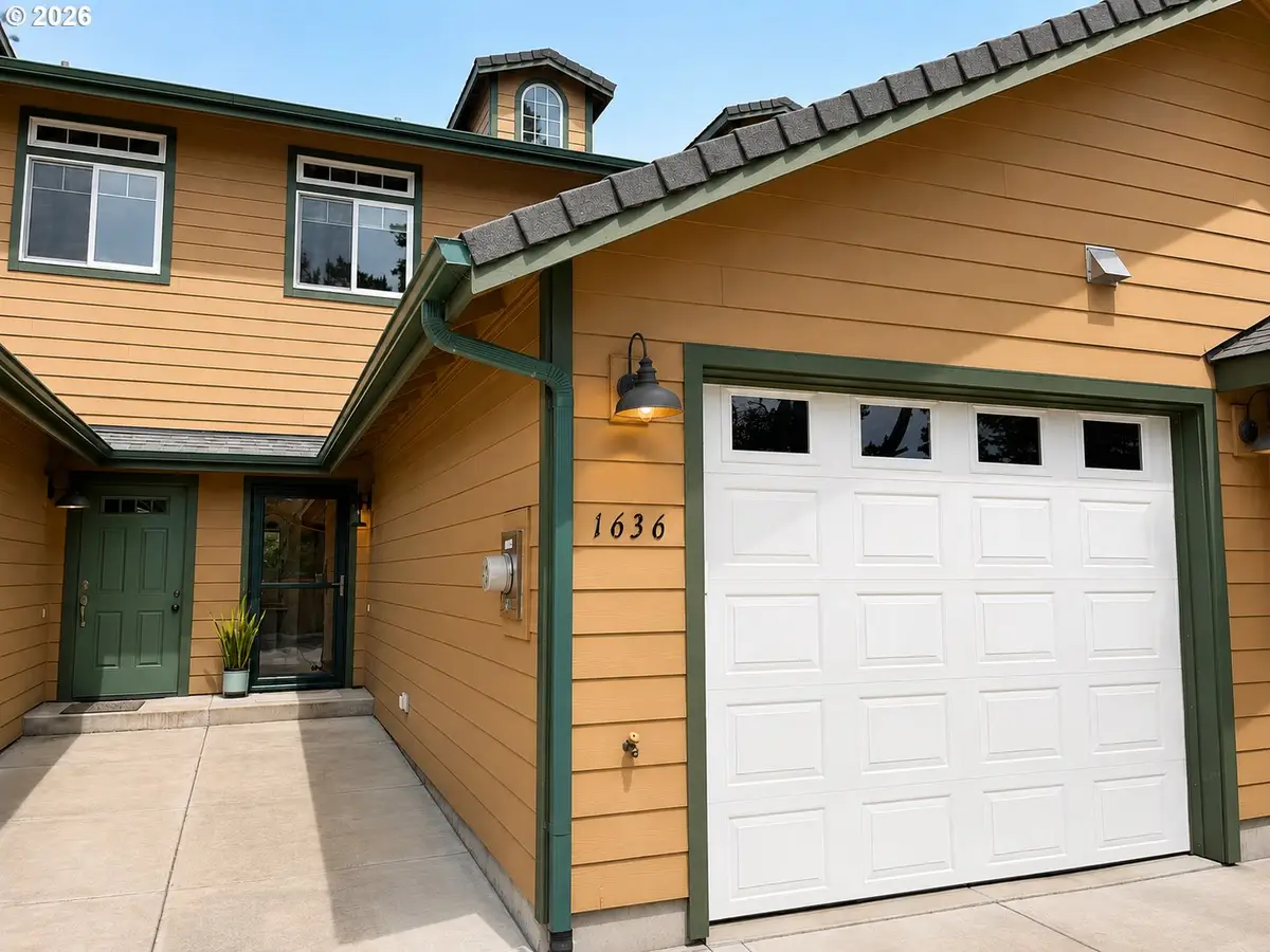 1636 32nd St, Florence, OR 97439 - #1